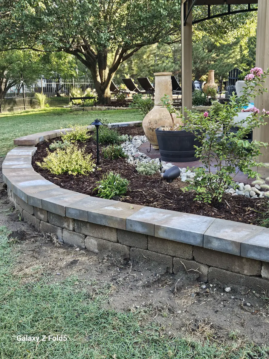 Retaining Walls and Steps in Derby Kansas